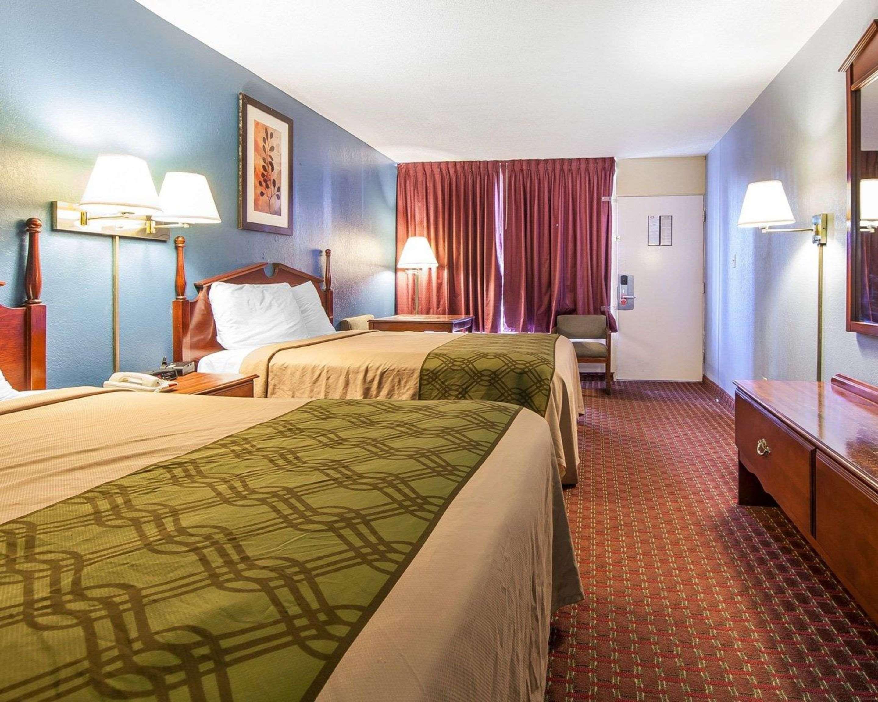 Econo Lodge Cleveland Buitenkant foto