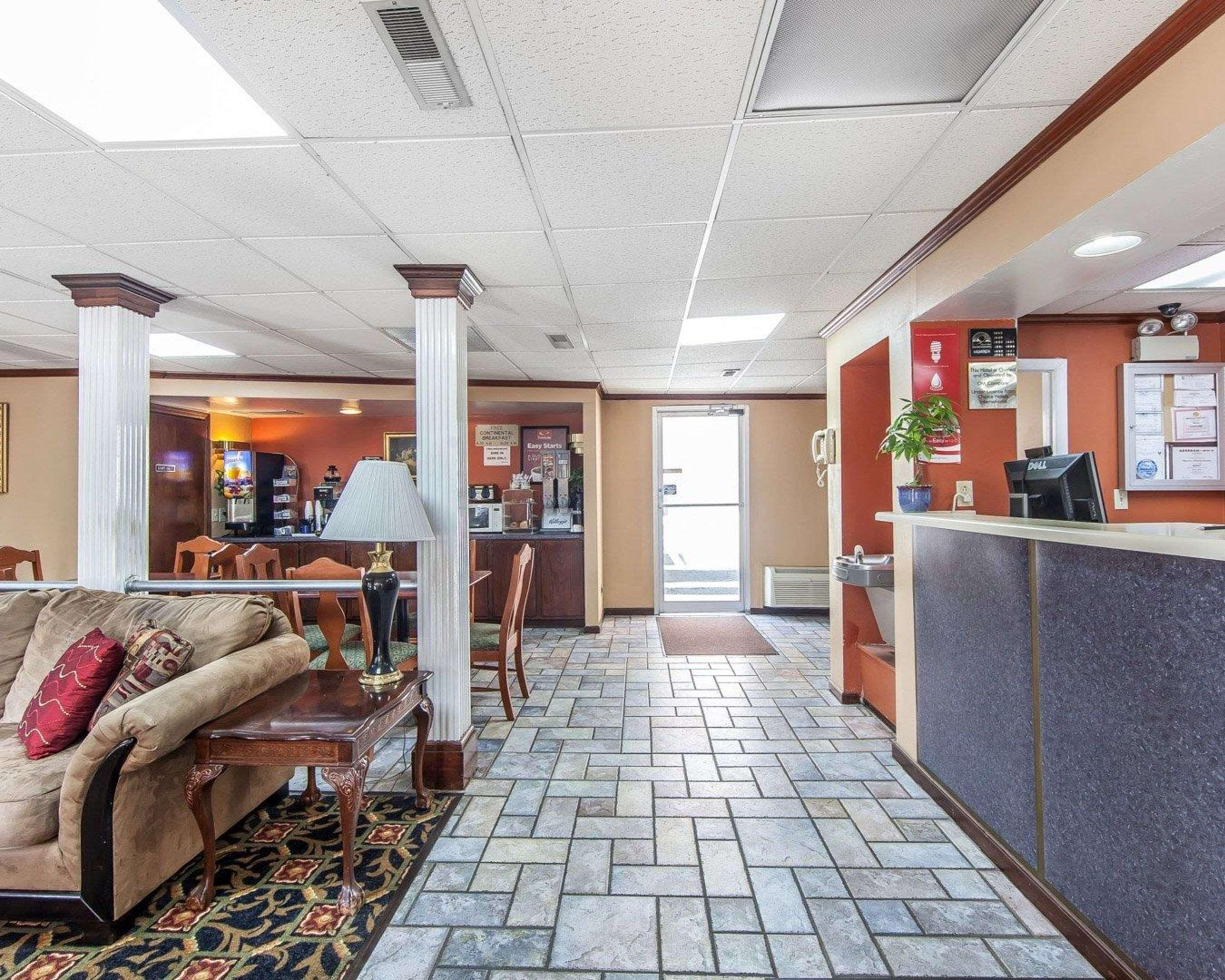 Econo Lodge Cleveland Buitenkant foto